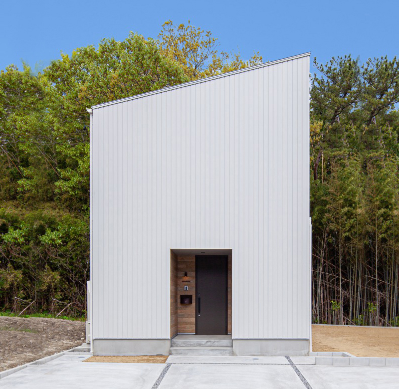 外壁はガルバがいい でも何色を選ぶのがいいの オオトリ 鳳建築 名古屋 工務店 鳳建築 ブログ ガレージハウス 注文住宅 名古屋 四日市