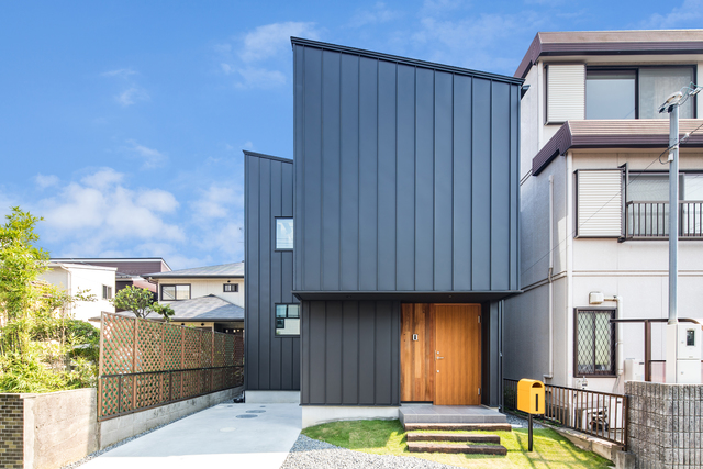 外壁はガルバがいい でも何色を選ぶのがいいの オオトリ 鳳建築 名古屋 工務店 オオトリ建設 ブログ ガレージハウス 注文住宅 名古屋 四日市