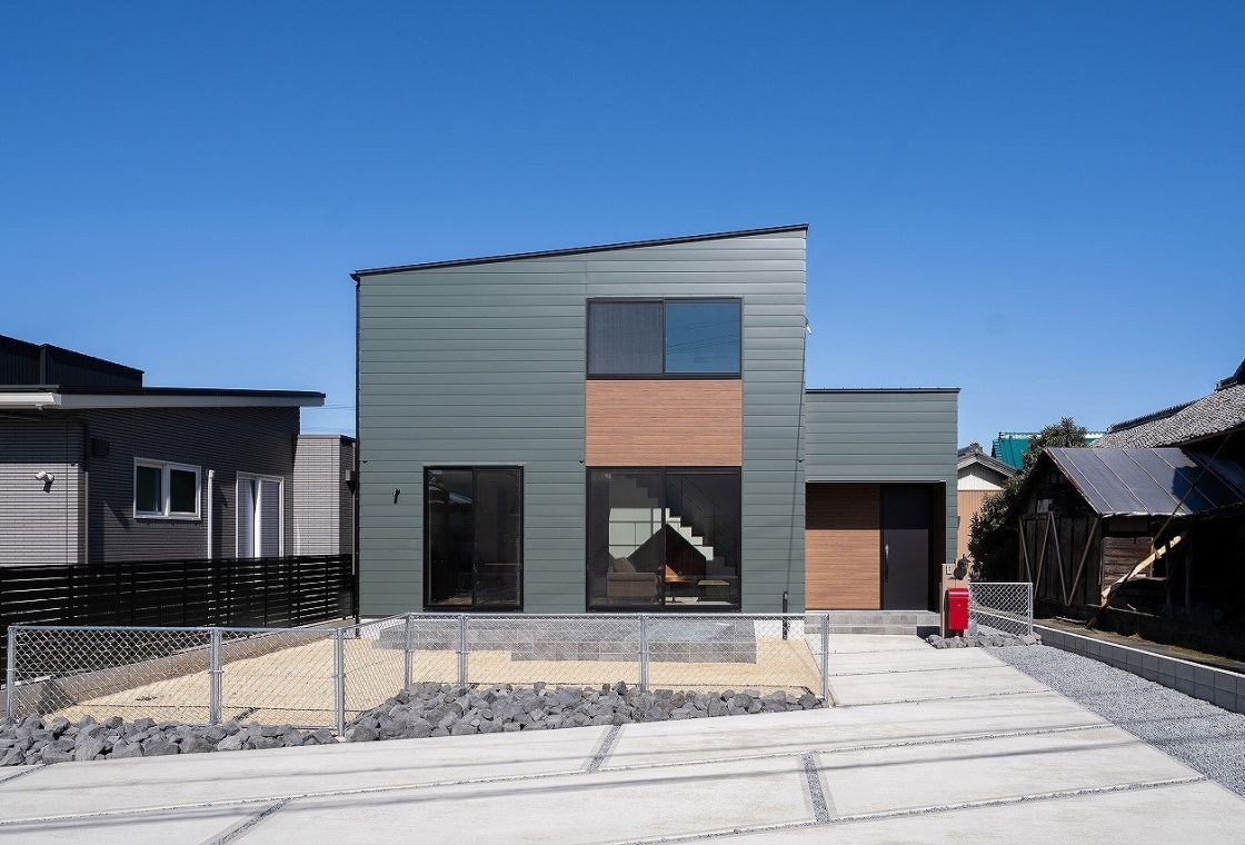 イエガタヌックのイエ アイキャッチ画像