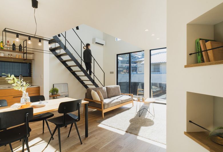 酒場のイエ アイキャッチ画像